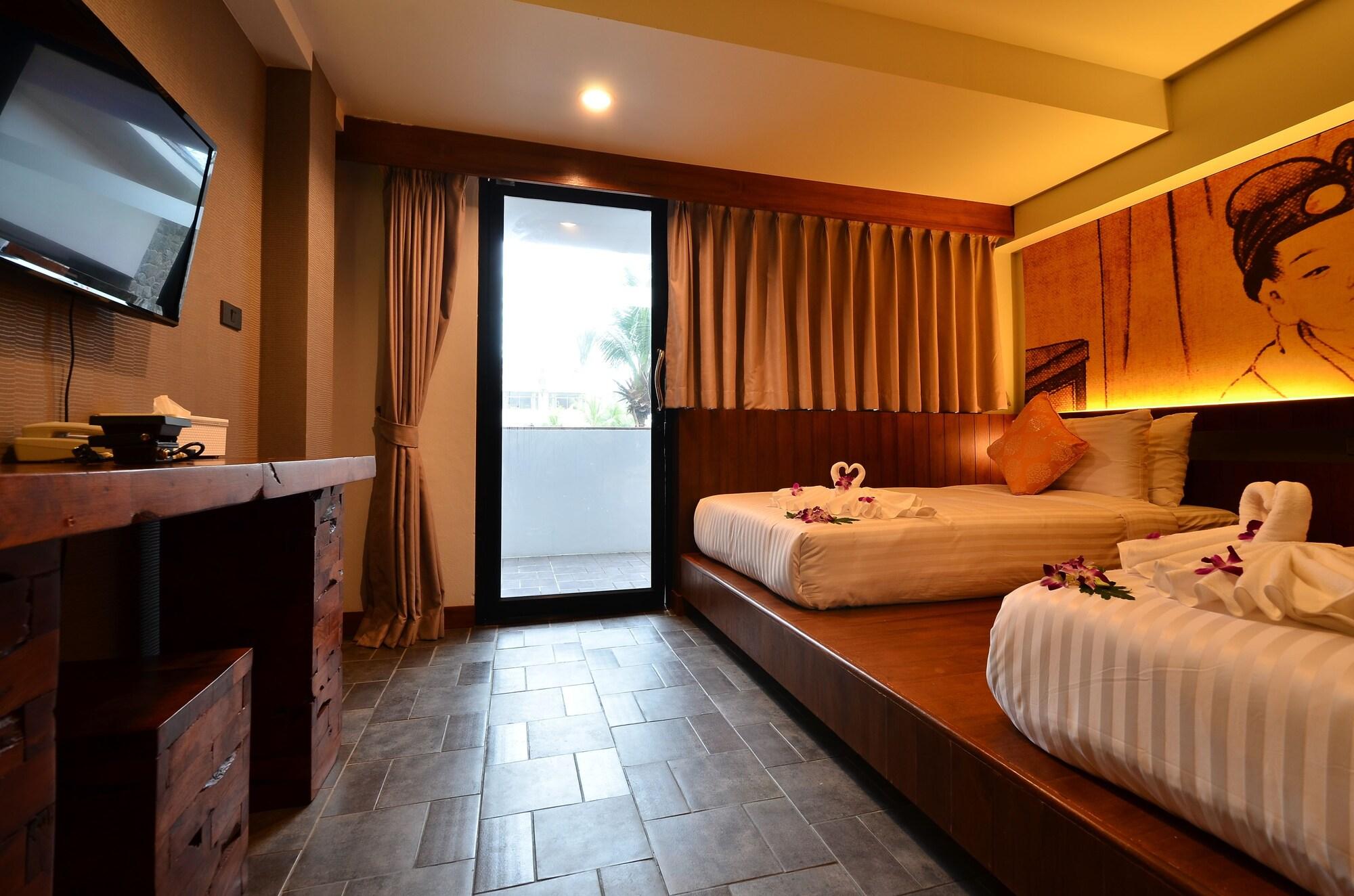 Lap Roi Karon Beachfront By Shanaya Exterior foto