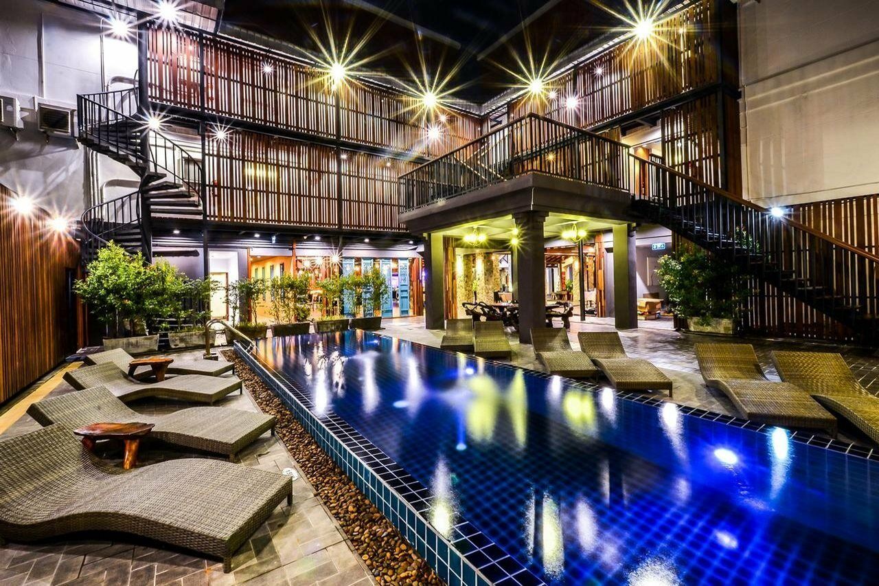 Lap Roi Karon Beachfront By Shanaya Exterior foto